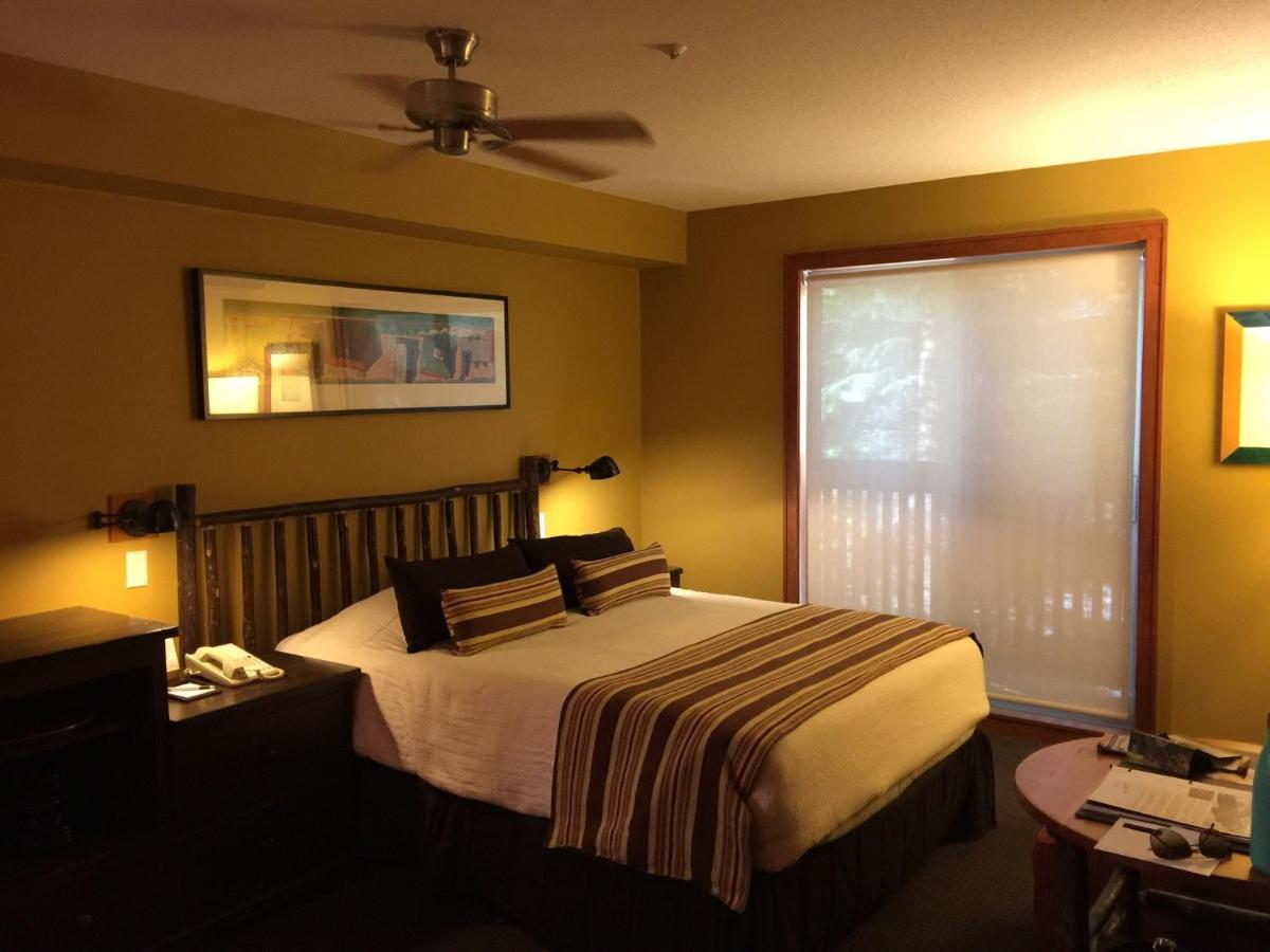 Hotel Hilton Grand Vacations Club Whistler Extérieur photo