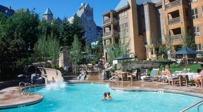Hotel Hilton Grand Vacations Club Whistler Extérieur photo