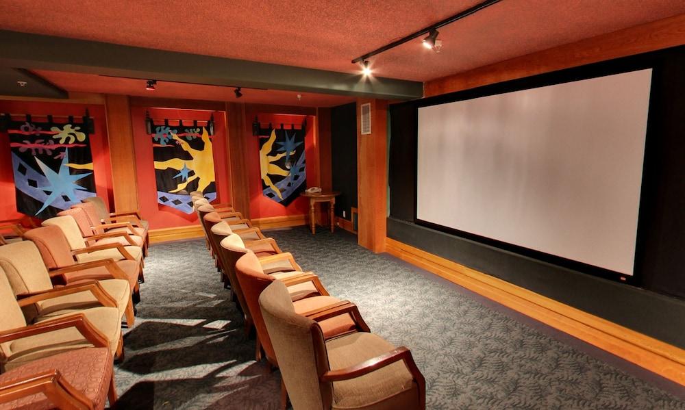 Hotel Hilton Grand Vacations Club Whistler Extérieur photo