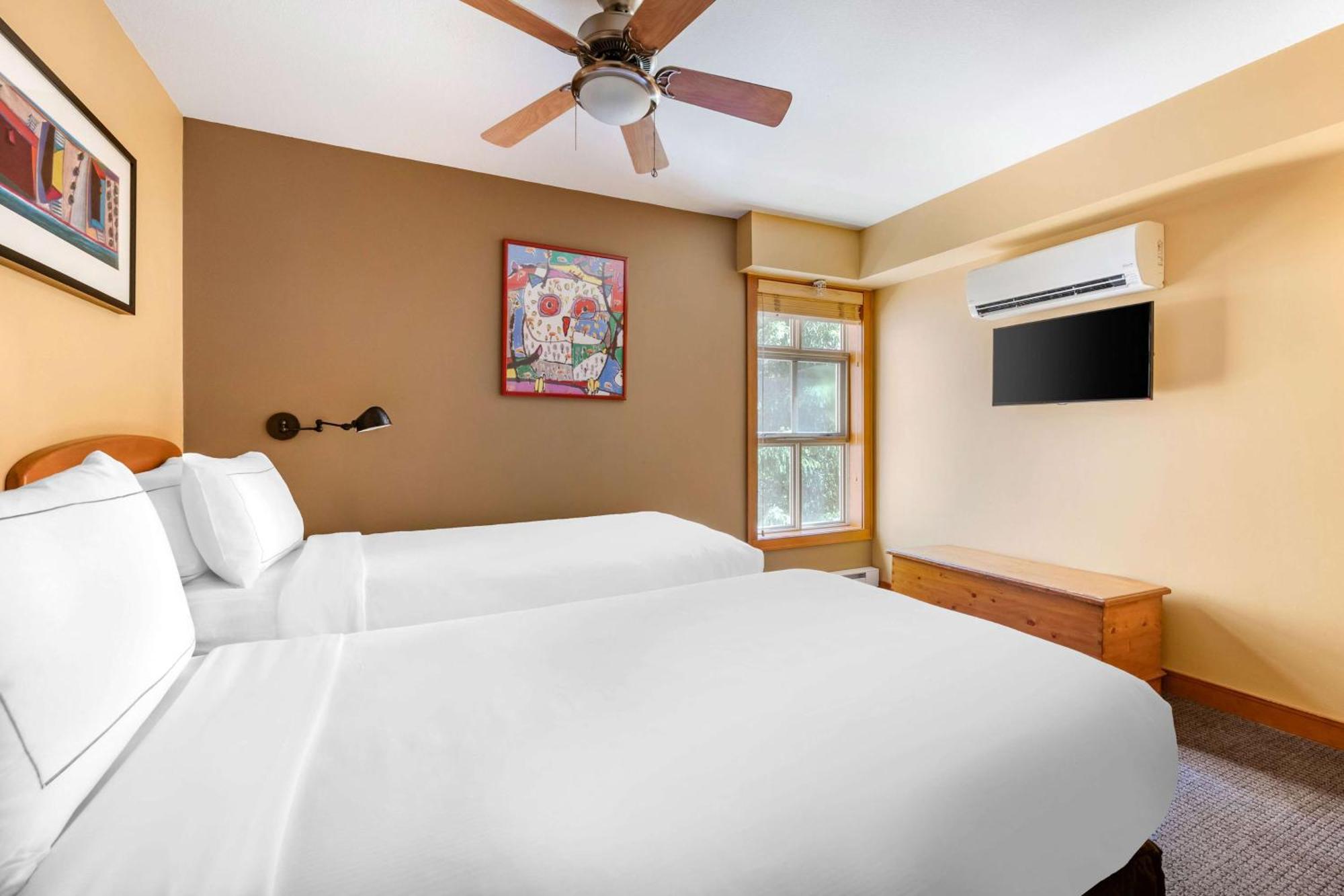 Hotel Hilton Grand Vacations Club Whistler Extérieur photo
