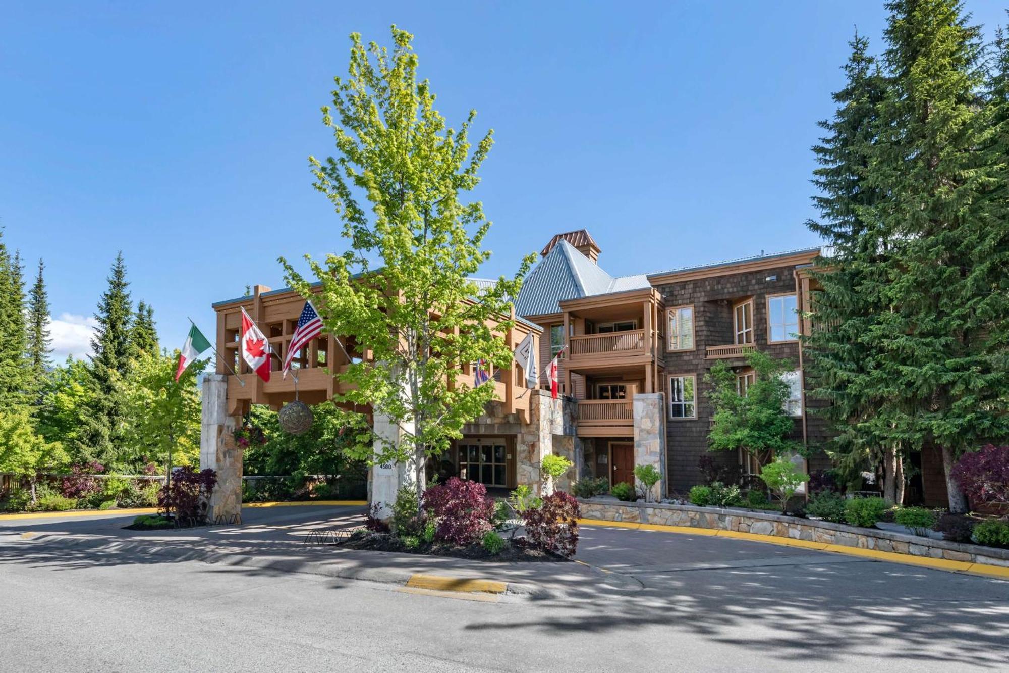 Hotel Hilton Grand Vacations Club Whistler Extérieur photo