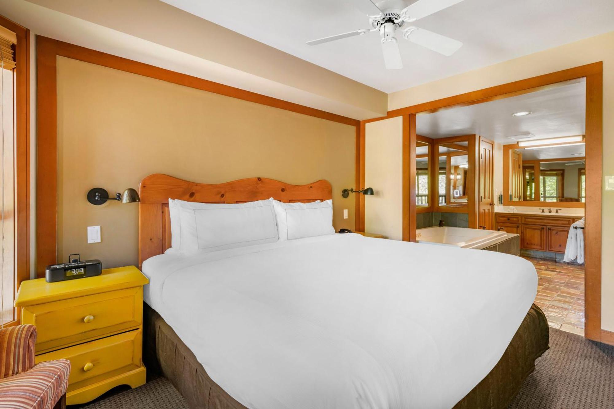 Hotel Hilton Grand Vacations Club Whistler Extérieur photo