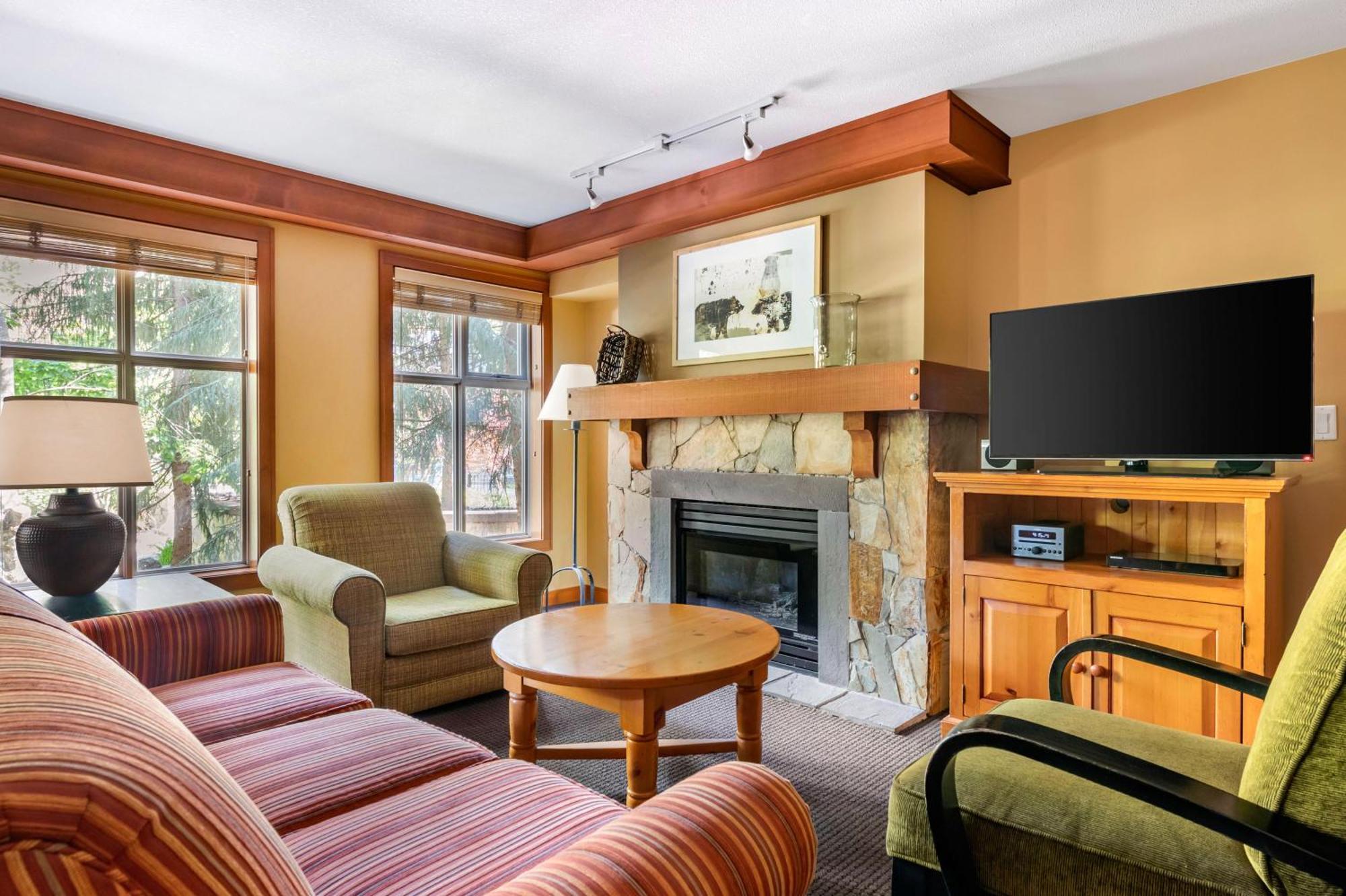 Hotel Hilton Grand Vacations Club Whistler Extérieur photo