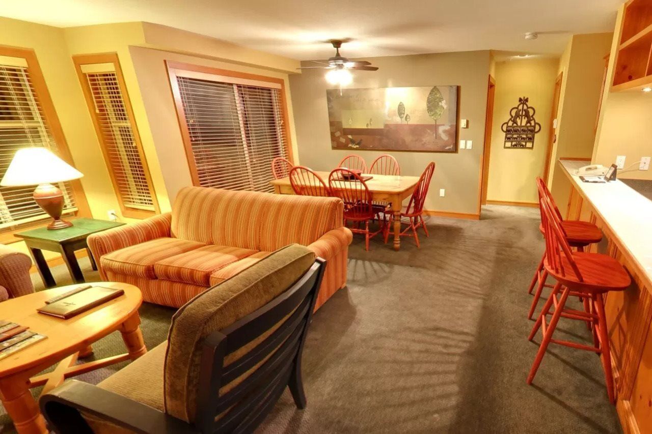 Hotel Hilton Grand Vacations Club Whistler Extérieur photo